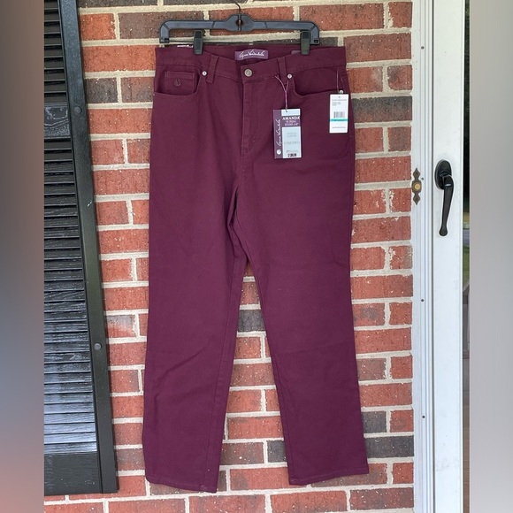 Gloria Vanderbilt Denim - Women’s Gloria Vanderbilt AMANDA jeans new Cabernet Crush stretch 16 petite plus